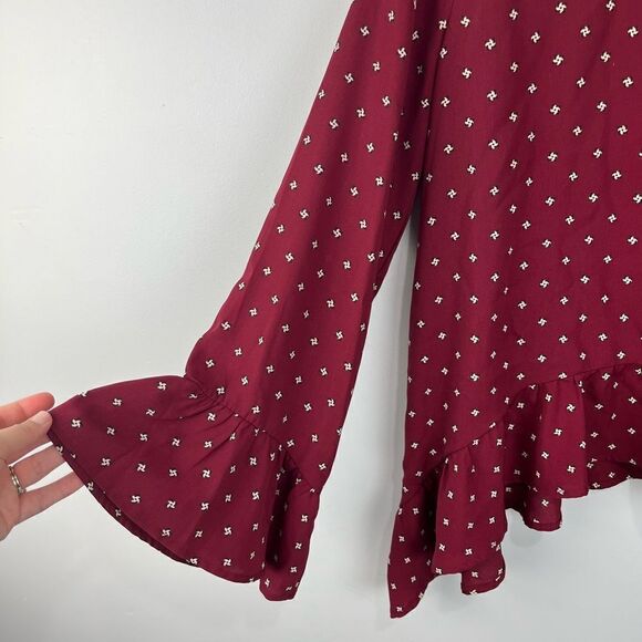 Harlowe and Graham Maroon Printer Ruffle Hem Blouse M - Picture 3 of 7